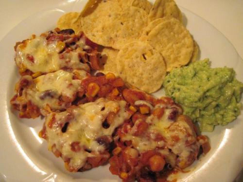 Mexican beans with nachos and 'guacamole'
