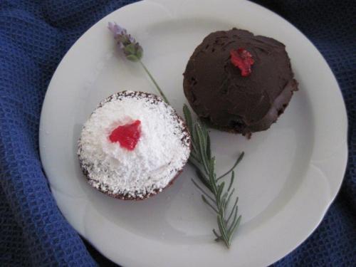Chocolate velvet cupcakes